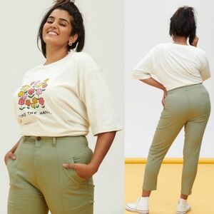 NWT Lucy & Yak Camden Trousers Organic Cotton Sage Green Pants Size 32 (US 10)